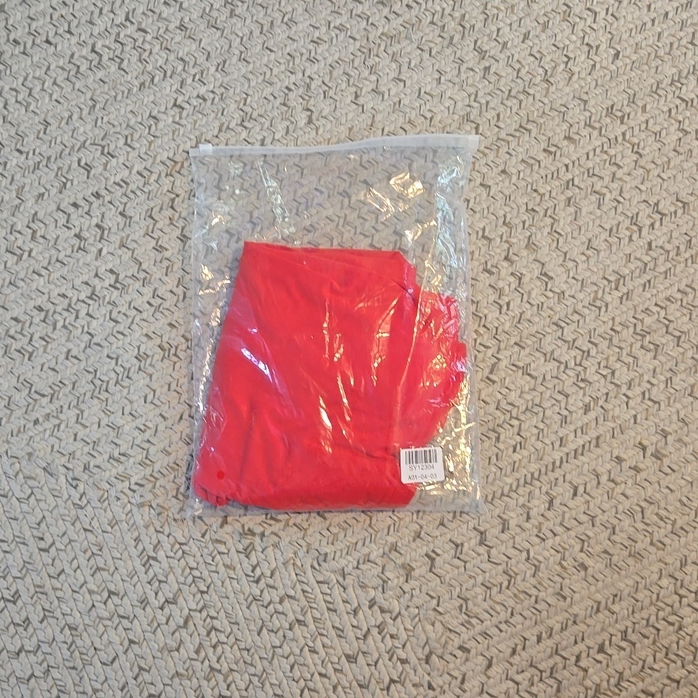 NWT Red Lace Sleeve Women's Top - Picture 4 of 4